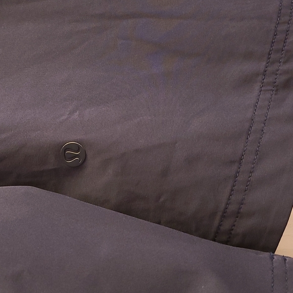 π¦Lululemon On the Fly Jacket in Midnight Navy - Picture 16 of 16